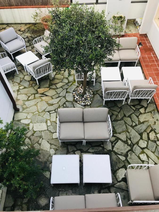 Hotel Milton Марина-ді-П'єтразанта Екстер'єр фото